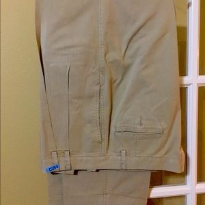 Men’s Khaki Pants